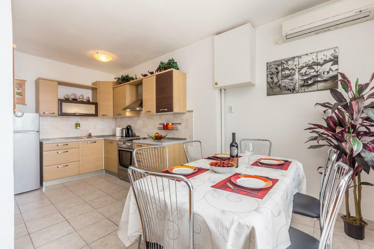غييكا Apartment Lucky 1 المظهر الخارجي الصورة
